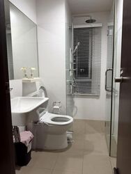 Le Reve (D14), Condominium #608390351
